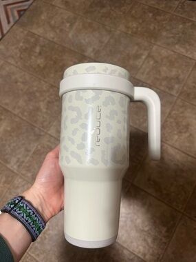 Reduce White Leopard-Print Insulated Travel Mug with Handle